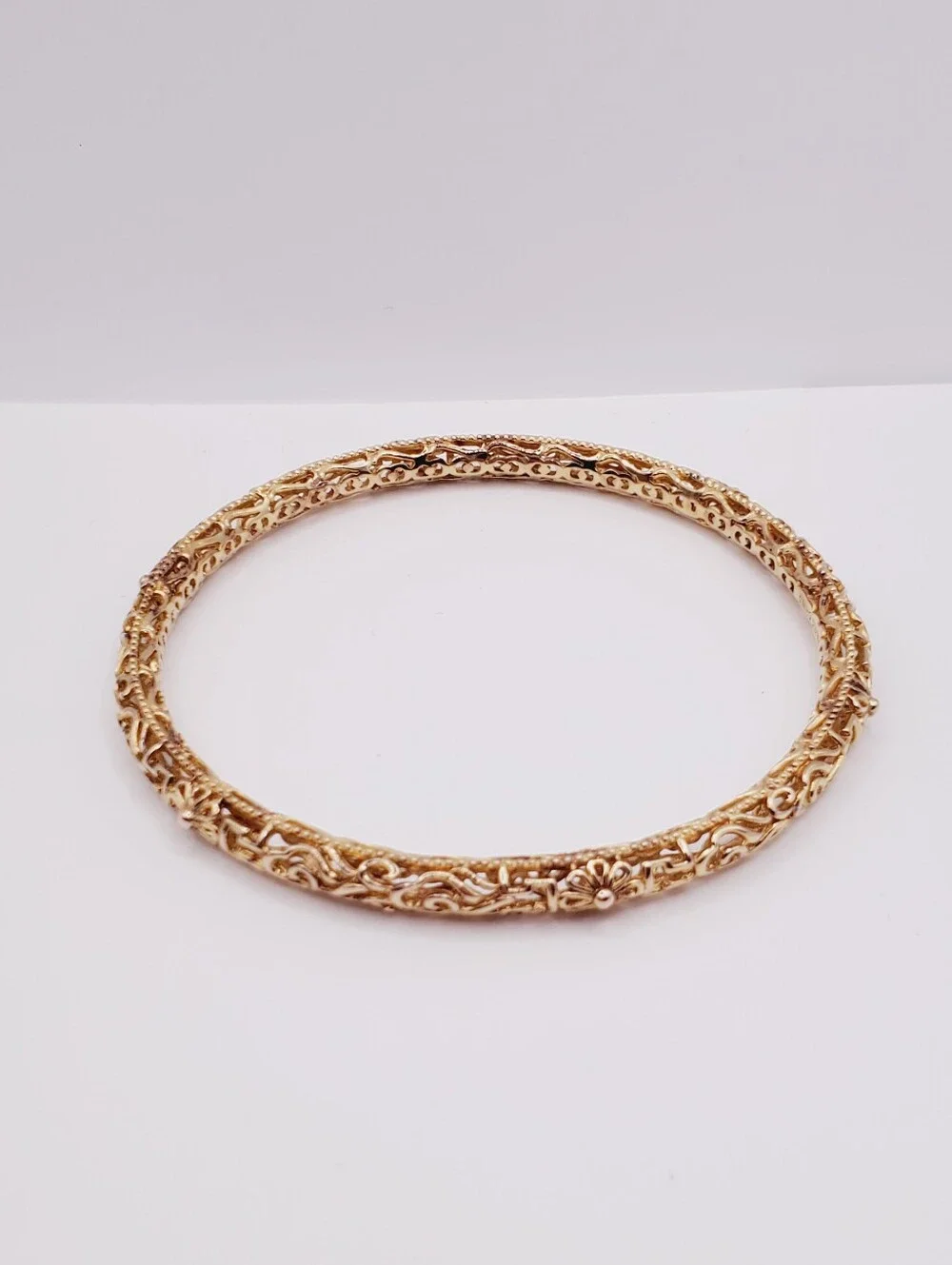 18k Yellow Gold - 925 Sterling Silver Flower Design Bangle Bracelet